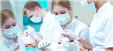 Los mejores Másteres y Postgrados de Odontología en España 2024/2025