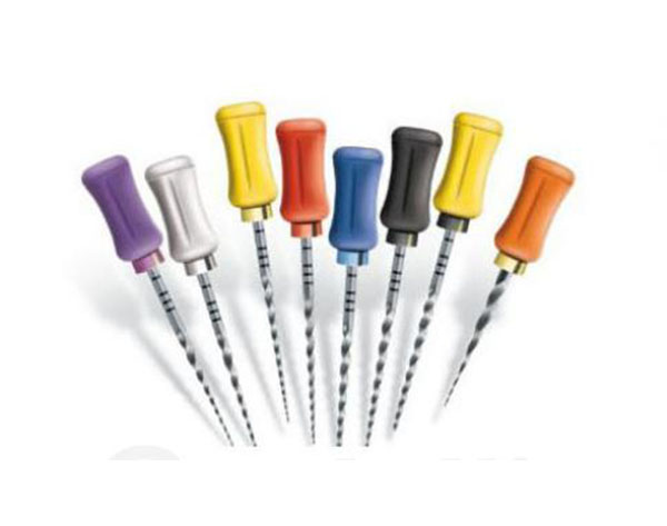Limes d'endodontie