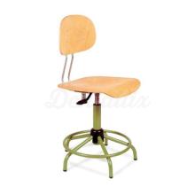 M-2 : Chaise en bois contreplaqué